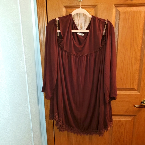 Southern Stick Tops - Womens Southern Stick long sleeve top. Size XXXL. Brown